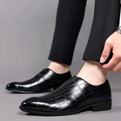 Men’s Slip-On Casual Shoes – Low-Top Upper & Rubber Sole, Comfortable Business Casual Shoes with Elegant Gradient Design, Square Toe & Solid Color for Office, Daily Wear & Semi-Formal Occasions, Comfy Shoes, Office Footwear, Sophisticated Style