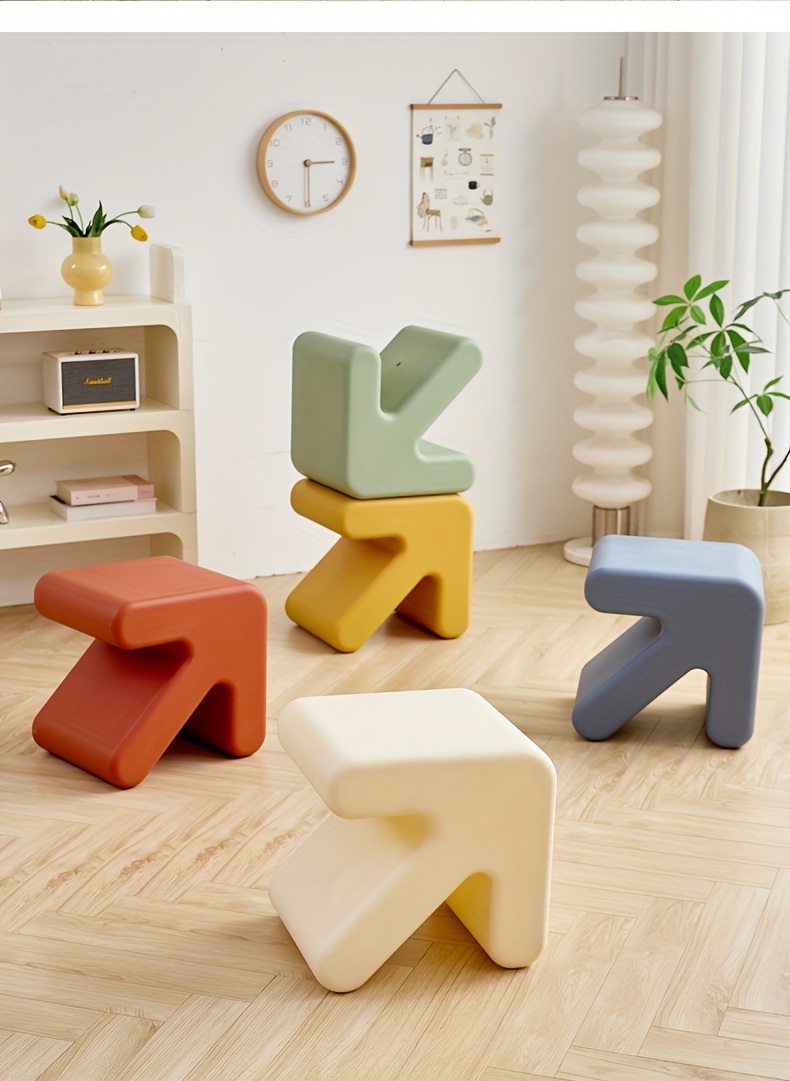 [Influencer Stool] Nordic Style Small Creative Arrow Stool | Influencer Home Use Doorstep Low Plastic Dressing Room Shoe Rack
